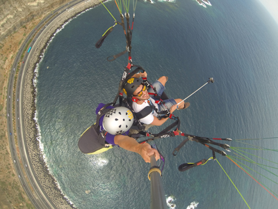 volando parapente biplaza como regalo navideño